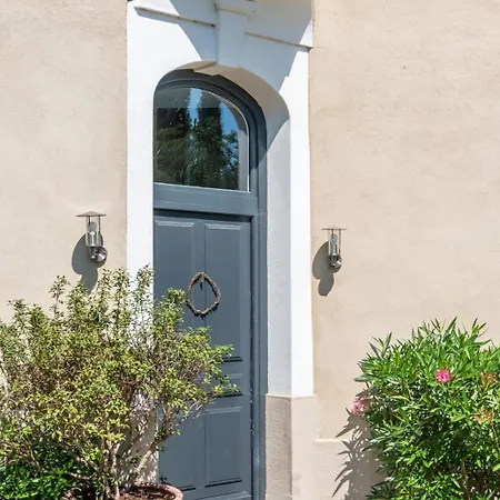Les Vignes - Newly Refurbished 18th Century House With Mediterranean Garden
